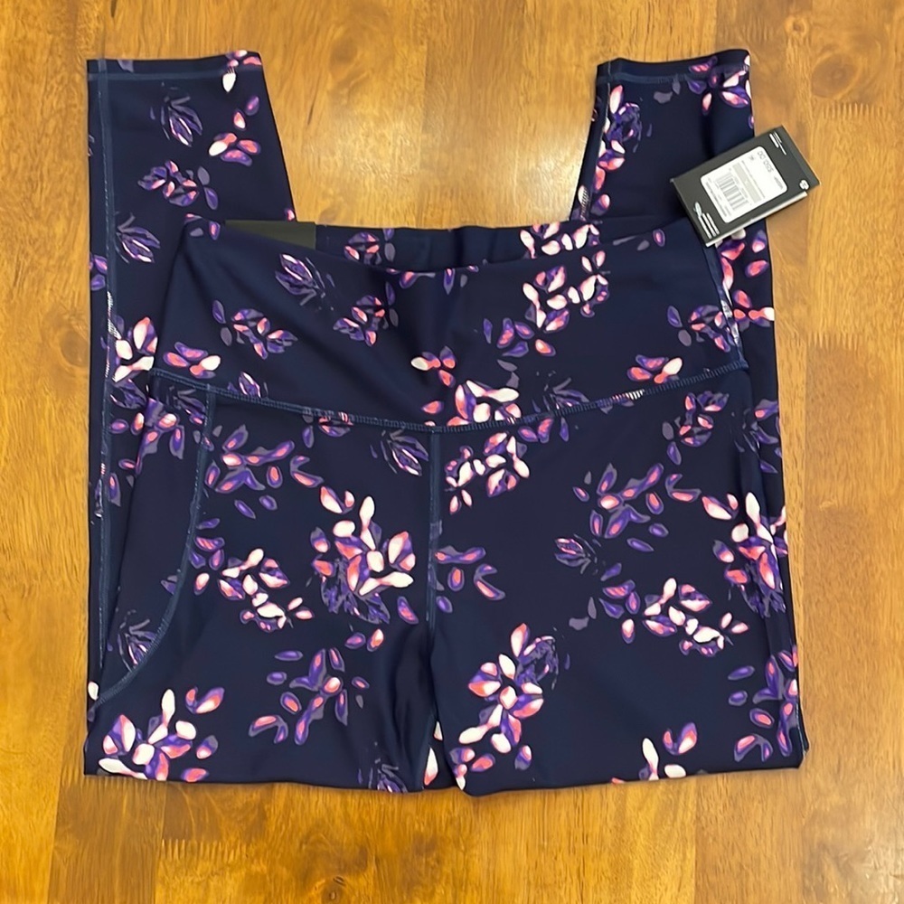 Under Amour Compression Leggings- 120 - Picture 2 of 5